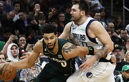 Doncic e Tatum fazem belo duelo na vitória do Boston sobre o Dallas na NBA