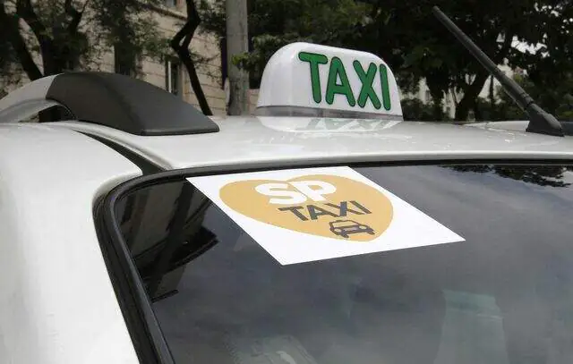 Falso taxista é preso por suspeita de aplicar golpes em passageiros em SP