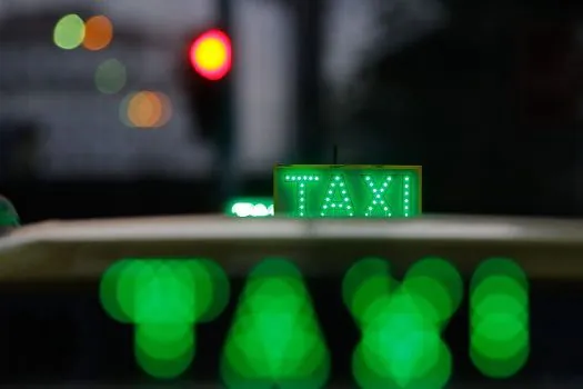 Prefeituras cadastraram 325 mil taxistas para receber o Bem-Taxista