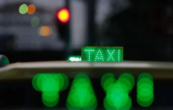 Prefeituras cadastraram 325 mil taxistas para receber o Bem-Taxista