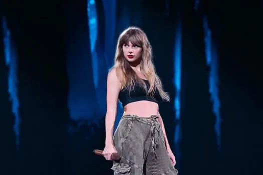 Taylor Swift regrava músicas antigas e domina a lista de mais ouvidas do Spotify