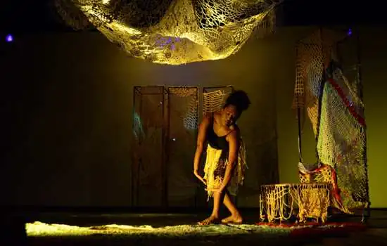 Espetáculo teatral faz releitura sobre a vida e obra da romancista afro-brasileira