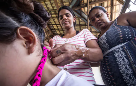 Moradores de Ribeirão Pires aprendem técnicas em curso de trança