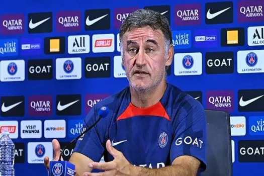 Técnico do PSG nega acusações de racismo e islamofobia: ‘Chocado ao saber dessa difamação’