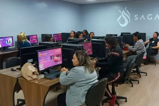 Educadores de Ribeirão Pires debatem uso de tecnologias no ensino