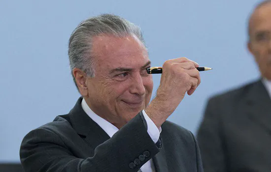 Indulto assinado por Temer beneficia condenados no mensalão