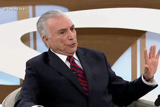 Temer lidera ‘trending topics’ do Twitter após chamar impeachment de ‘golpe’