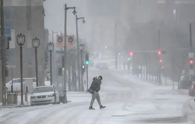 Tempestade de inverno que pode ‘congelar pessoas em minutos’ atinge EUA