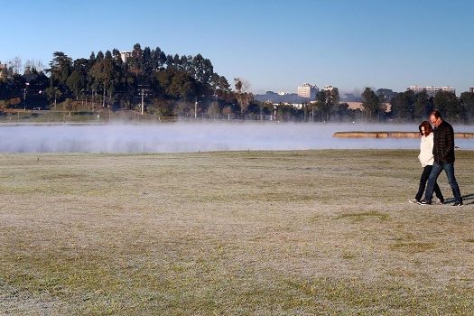 Tempo fica mais frio no fim de semana em estados do Sul e Sudeste