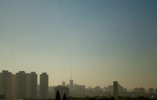 Tempo continua seco em SP; veja a previsão para o fim de semana