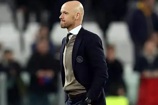 Ten Hag promete futebol ofensivo para Manchester United quebrar jejum de títulos