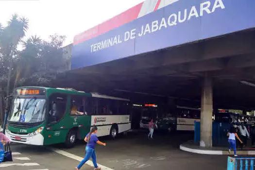 Terminais Jabaquara e São Mateus recebem ações ao Dia Nacional da Visibilidade Lésbica