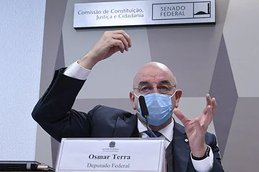 Terra defende ‘restabelecer direito de presidente interferir’