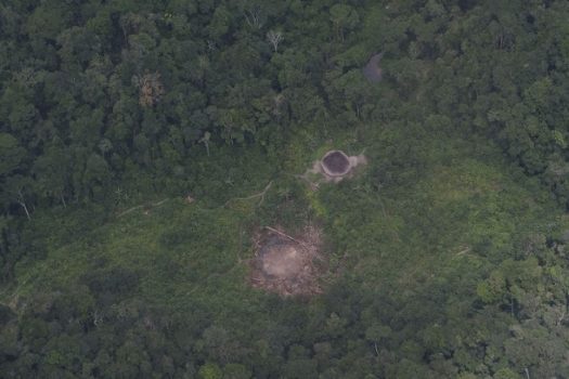 Justiça concede liberdade a garimpeiros presos em Terra Yanomami