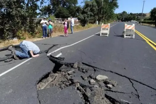 Terremoto de magnitude 4,2 e tremores secundários são relatados na Califórnia