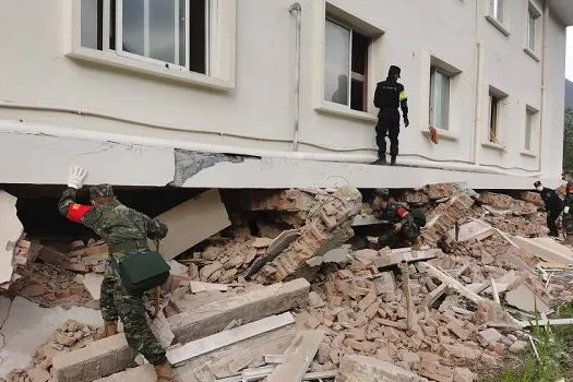 Número de mortos sobe para 82 após terremoto da segunda-feira na China