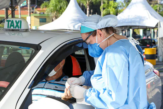 São Caetano amplia testagem contra a covid-19 para idosos de até 70 anos