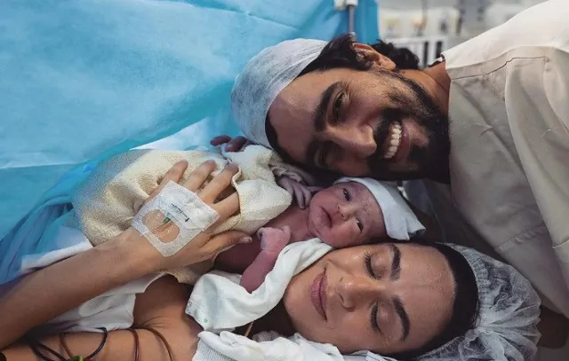 Thaila Ayala e Renato Góes anunciam nascimento da filha Tereza: ‘Meu milagre’