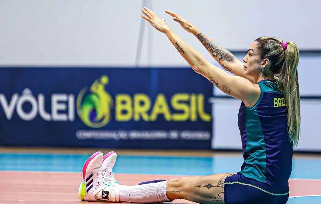 14 anos depois: uma experiente Thaísa é o elo na volta do Campeonato Sul-Americano