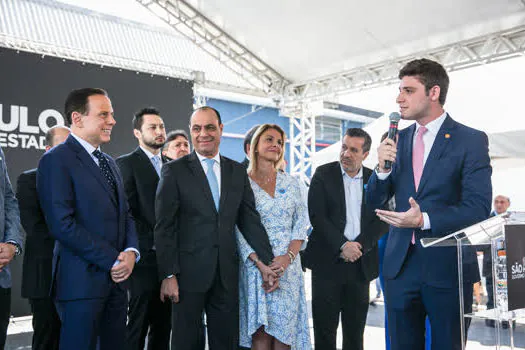 Thiago Auricchio prestigia inauguração da Farmácia de Alto Custo