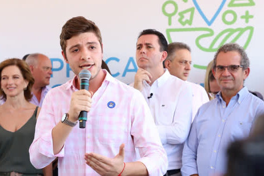 Ao lado de Doria e Paulo Serra, Thiago Auricchio inaugura Praça da Cidadania