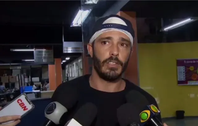 Ator Thiago Rodrigues caiu sozinho e não sofreu assalto no Rio