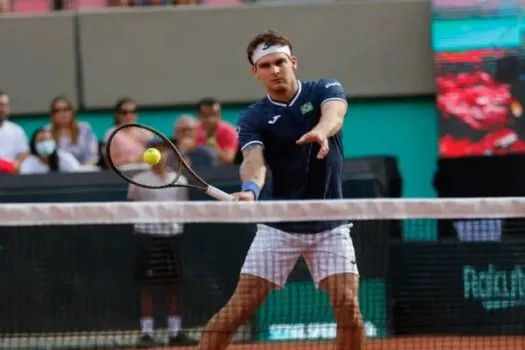 Em jogo intenso, Thiago Wild leva virada de Nishioka e se despede de Roland Garros