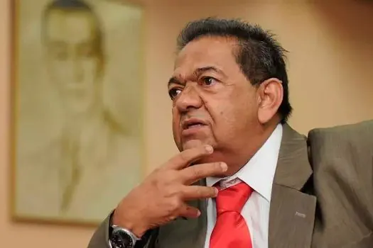 Ex-deputado federal Tilden Santiago morre aos 81 anos vítima de covid-19