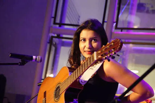 Time de cantoras homenageia mulheres em boteco tradicional andreense