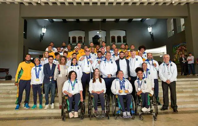 Governador recebe atletas do Time SP Paralímpico após competições internacionais