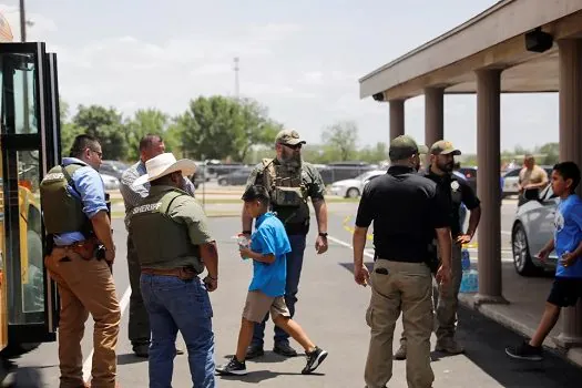 Ataque a tiros no Texas mata 14 crianças e um professor em escola infantil