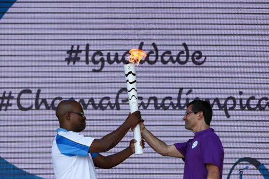 Tocha paralímpica é acesa em Brasília e chega ao Rio no dia 6