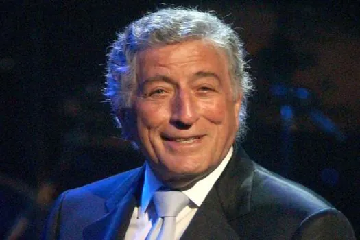 Tony Bennett, mestre do jazz americano, morre aos 96