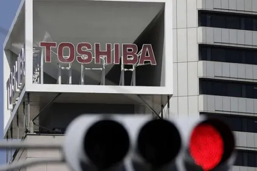 Toshiba anuncia plano de US$ 15,2 bilhões para fechar capital da companhia