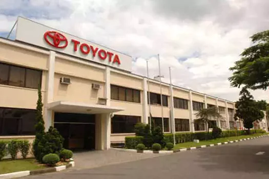 Trabalhadores na Toyota aprovam proposta de PDV e condições de transferência