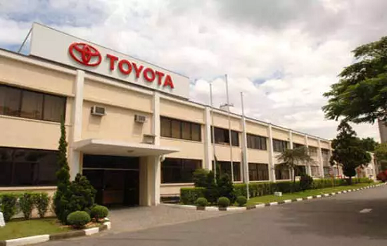 Trabalhadores na Toyota aprovam proposta de PDV e condições de transferência
