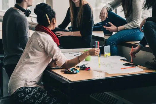 Brasil terá teste para semana de 4 dias de trabalho