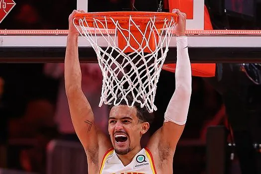 Trae Young faz 43 pontos e Hawks quebram invencibilidade de 11 jogos dos Suns