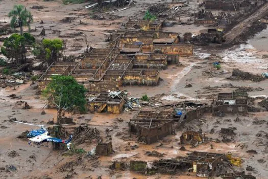 Governo cria grupo para analisar repactuação de acordo em Mariana