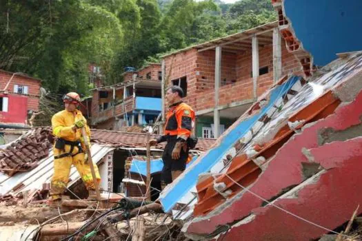 Sabesp isenta de cobrança 600 famílias afetadas por chuvas em São Sebastião