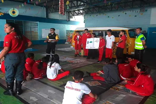 Educação no trânsito promove curso para Bombeiros Mirins de Ribeirão