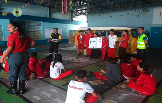 Educação no trânsito promove curso para Bombeiros Mirins de Ribeirão