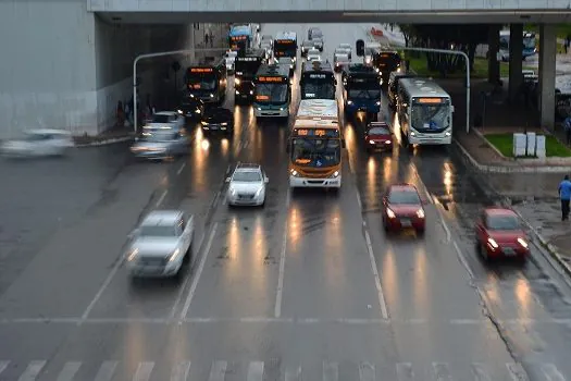 Rodízio para veículos com placas finais 5 e 6 estará em vigor nesta quarta-feira (15)