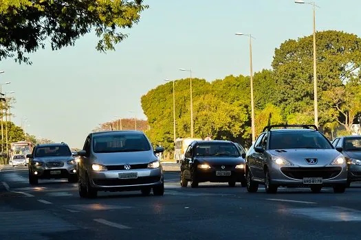 CET monitora o trânsito na região da Marginal Pinheiros para corrida