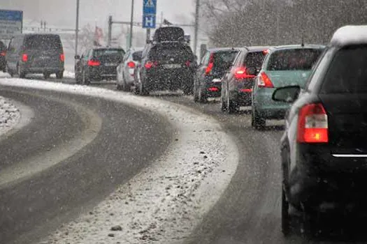 ARTESP informa congestionamento na Rodovia dos Tamoios (SP-099)