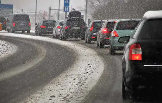 ARTESP informa congestionamento na Rodovia dos Tamoios (SP-099)