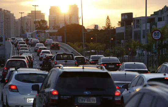 Rodízio de veículos é suspenso em São Paulo até sexta-feira (4)