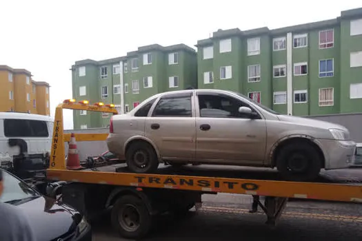 Operação contra transporte clandestino apreende dois veículos em Mauá