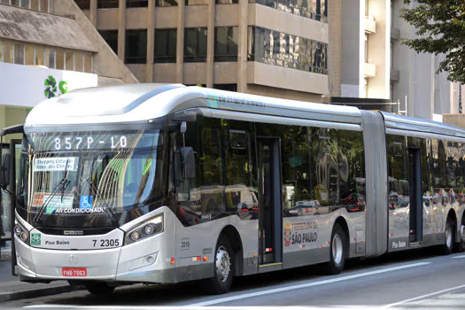 Mercedes-Benz destaca a importância do transporte coletivo na volta ao normal