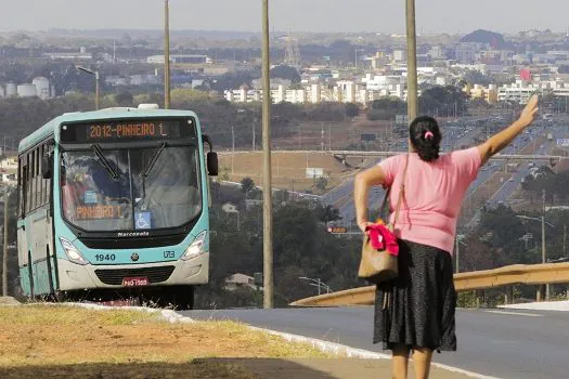 Ministro do STF autoriza transporte público gratuito no segundo turno